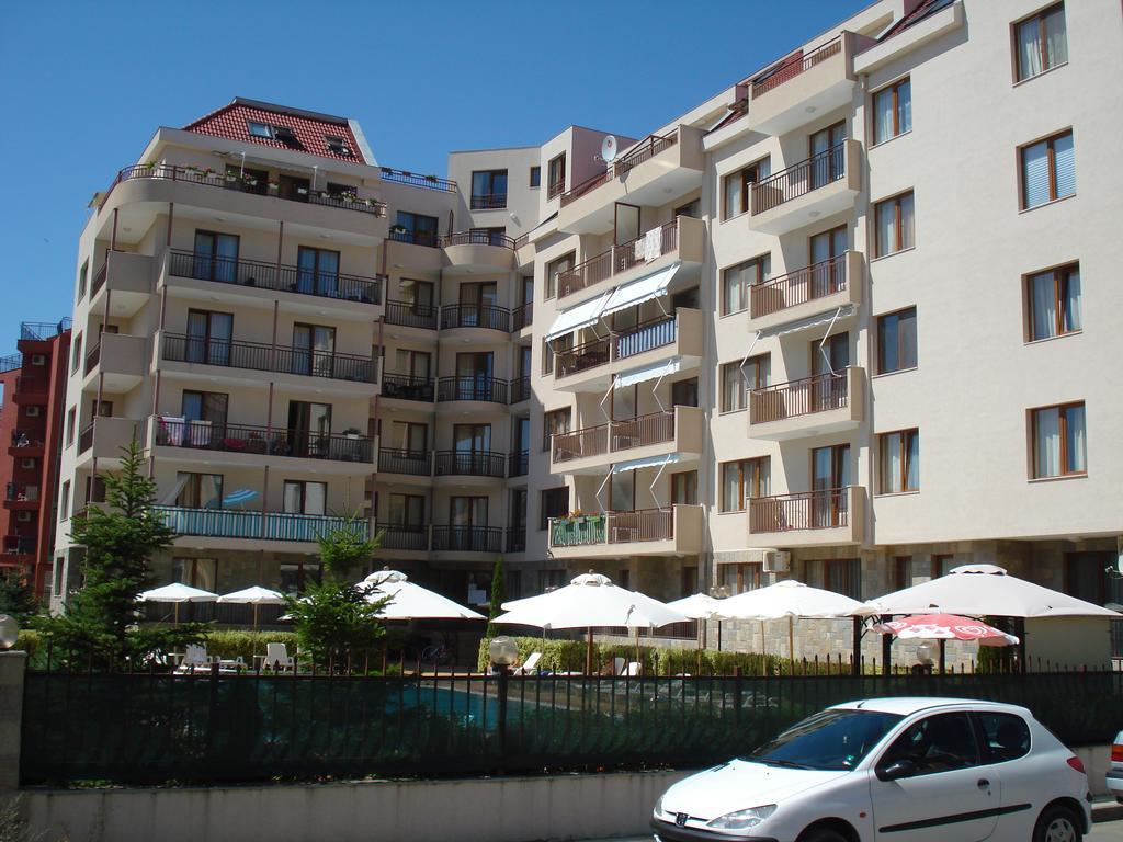 סאני ביץ' Summer Breeze Apartments מראה חיצוני תמונה